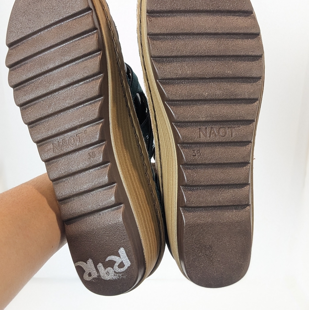 Naot Yarrow lace up sandals - Picture 14 of 16